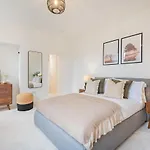 Laurel A Luxury Rural Retreat 斯泰夫利