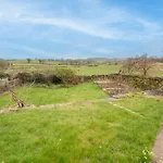 Laurel A Luxury Rural Retreat *